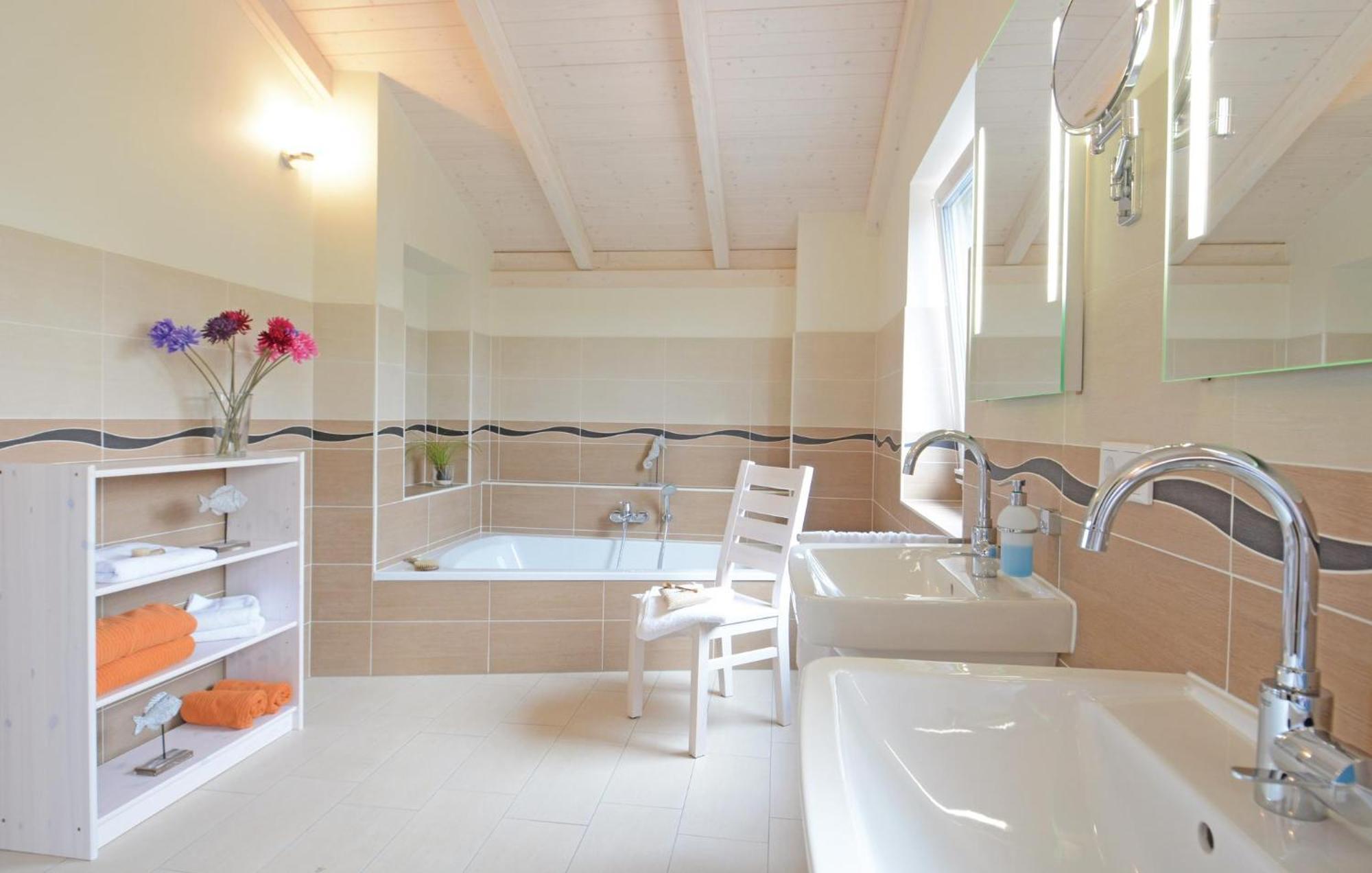 Gorgeous Home In Dagebuell With Kitchen Kültér fotó